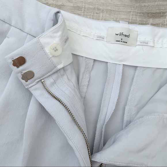 SOLD - aritzia Wilfred Effortless 5” Frozen Grey High Waisted Dress Shorts 8 M - Picture 5 of 9